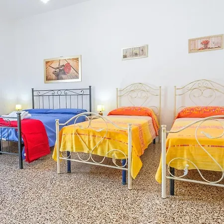 Dimora Elisa Vista Mare Pescoluse Apartment *
